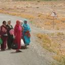 Groepje vrouwen onderweg tussen Fez en Midelt